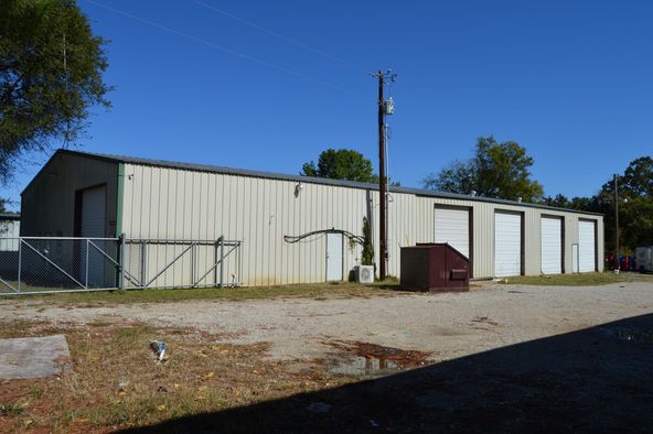 2810 N FM 17, Alba, TX 75410